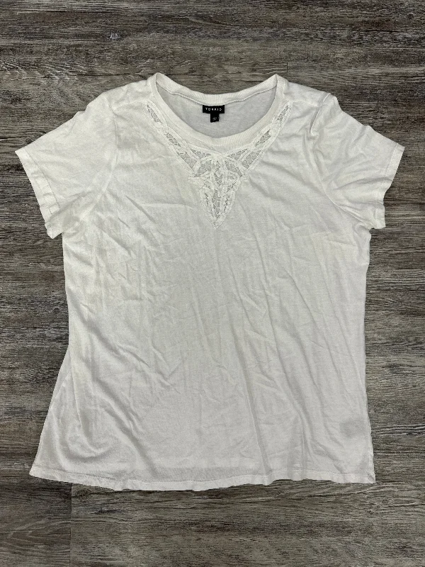 Top Short Sleeve By Torrid In White, Size: 1x